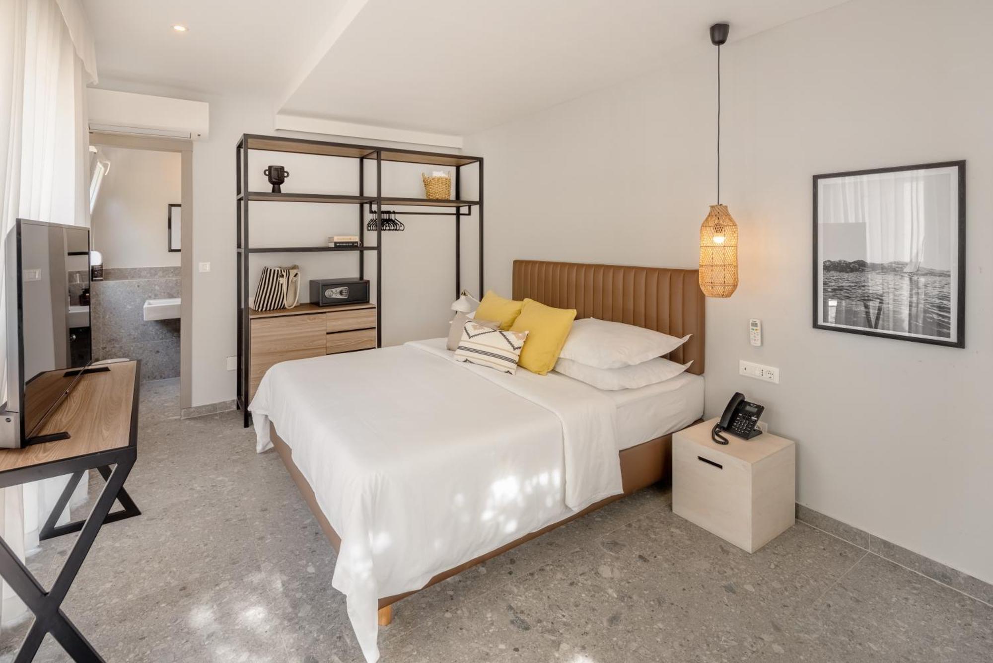 Waterman Svpetrvs Resort Supetar Bagian luar foto
